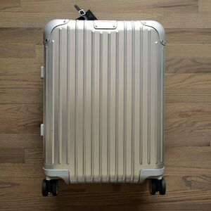 RIMOWA Original Cabin 21.7" Aluminum Carry On